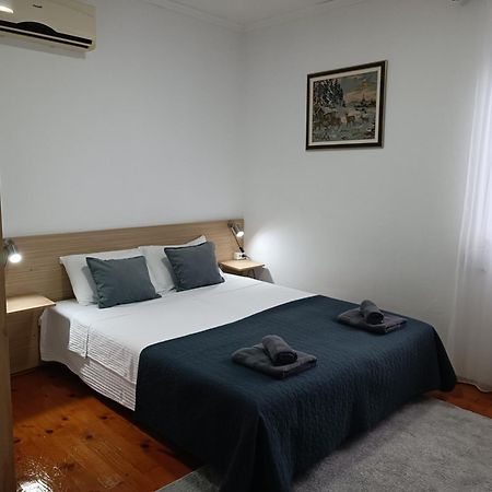 Entire House Floor - 2-Bedroom Cozy & Peaceful Apartment Podgorica Luaran gambar