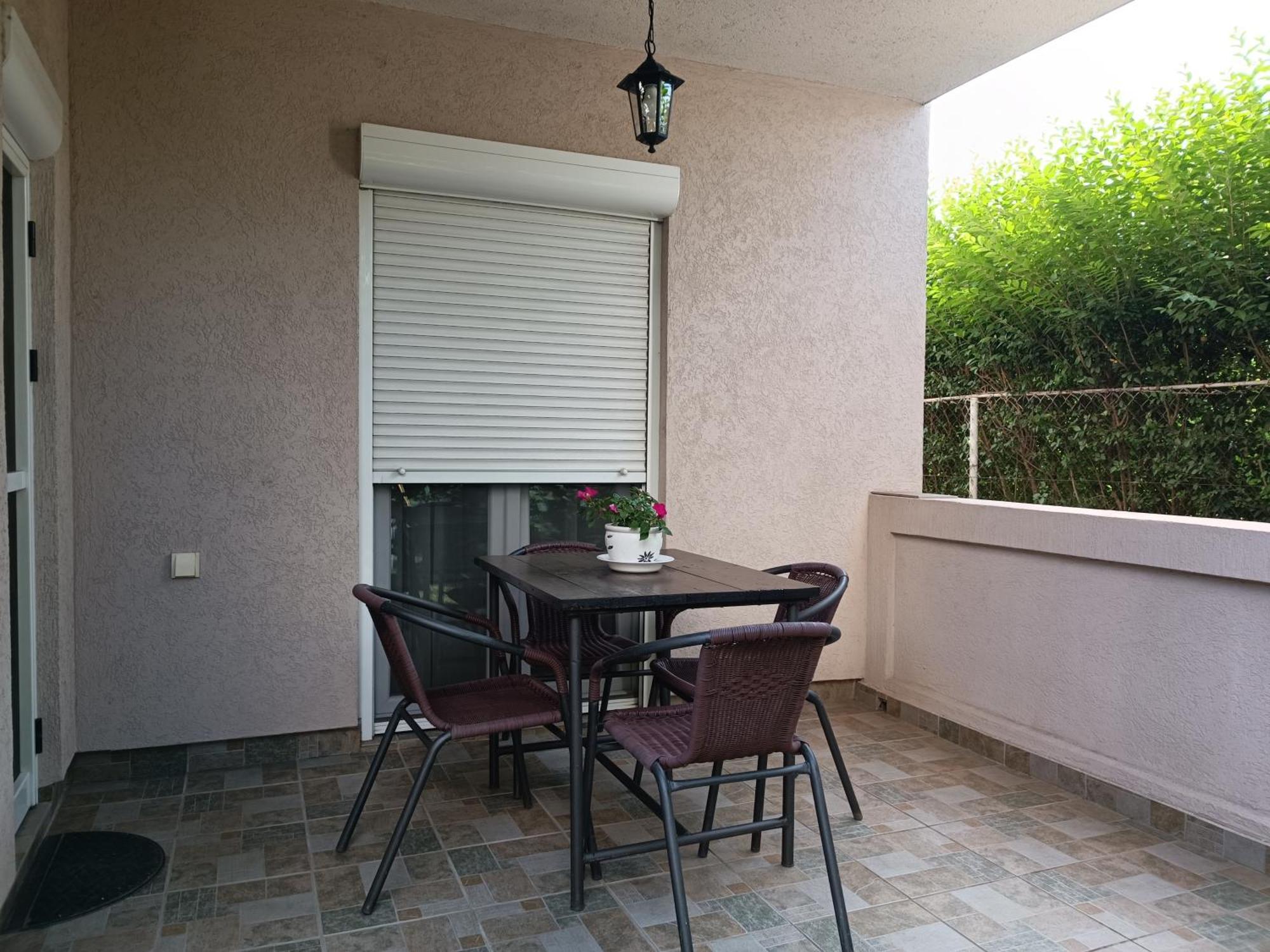 Entire House Floor - 2-Bedroom Cozy & Peaceful Apartment Podgorica Luaran gambar
